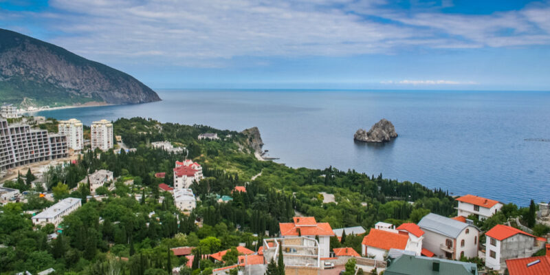 Дача у моря: спрос на дома в Крыму упал, но цены растут
